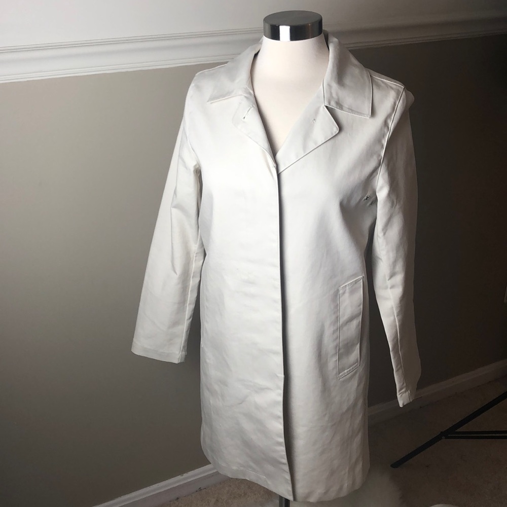 Gap trench coat